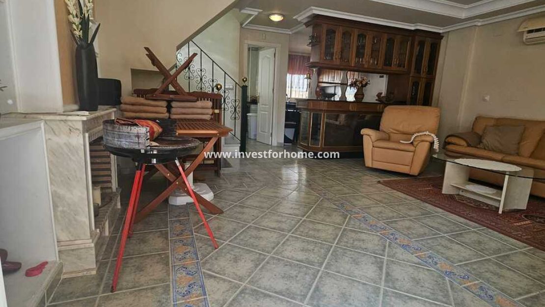 Sale - Villa - Guardamar del Segura - Campomar