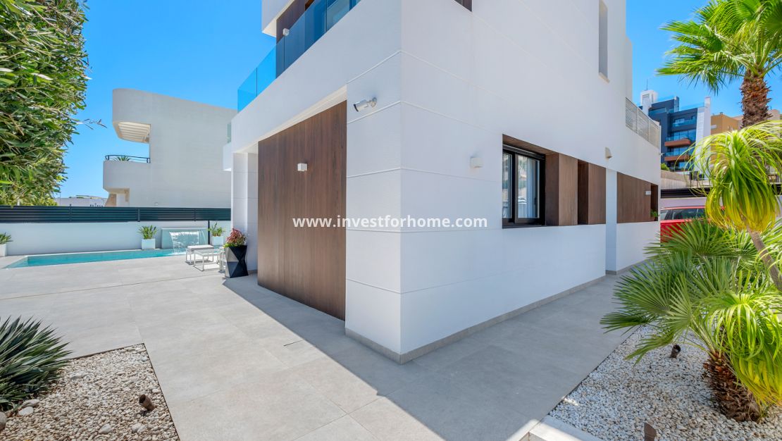 Sale - Villa - Guardamar del Segura - Costa Blanca