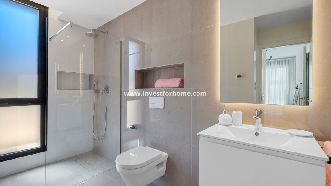 Sale - Villa - Guardamar del Segura - Costa Blanca