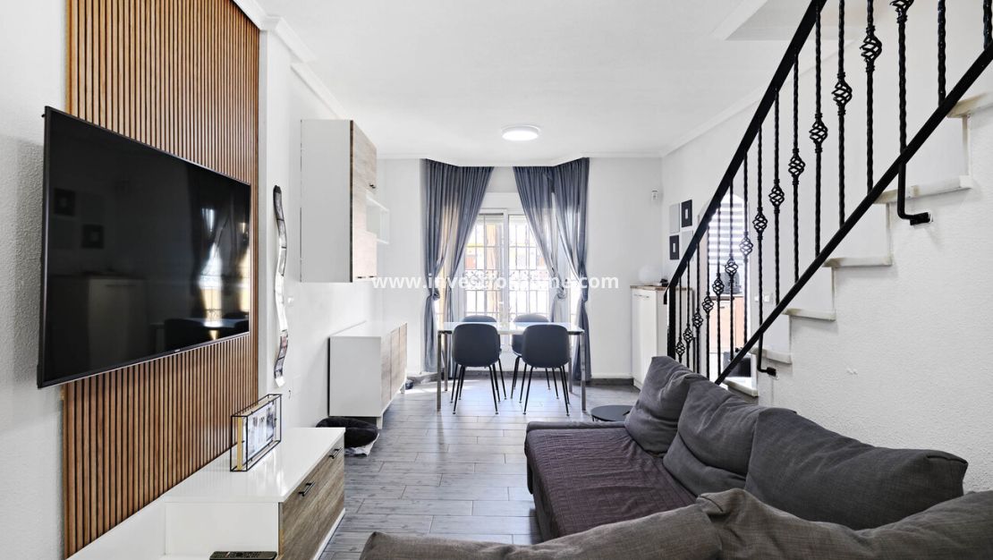 Sale - Villa - Guardamar del Segura - El Raso