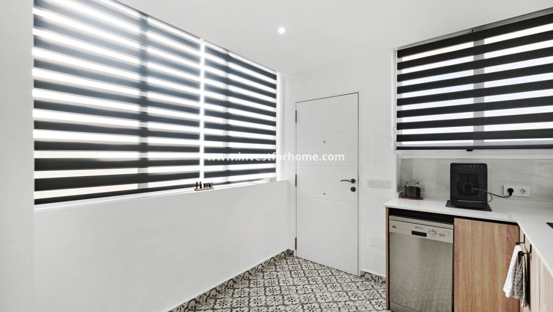 Sale - Villa - Guardamar del Segura - El Raso