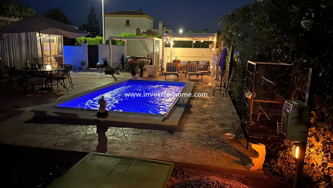 Sale - Villa - Hondón de las Nieves - Inland