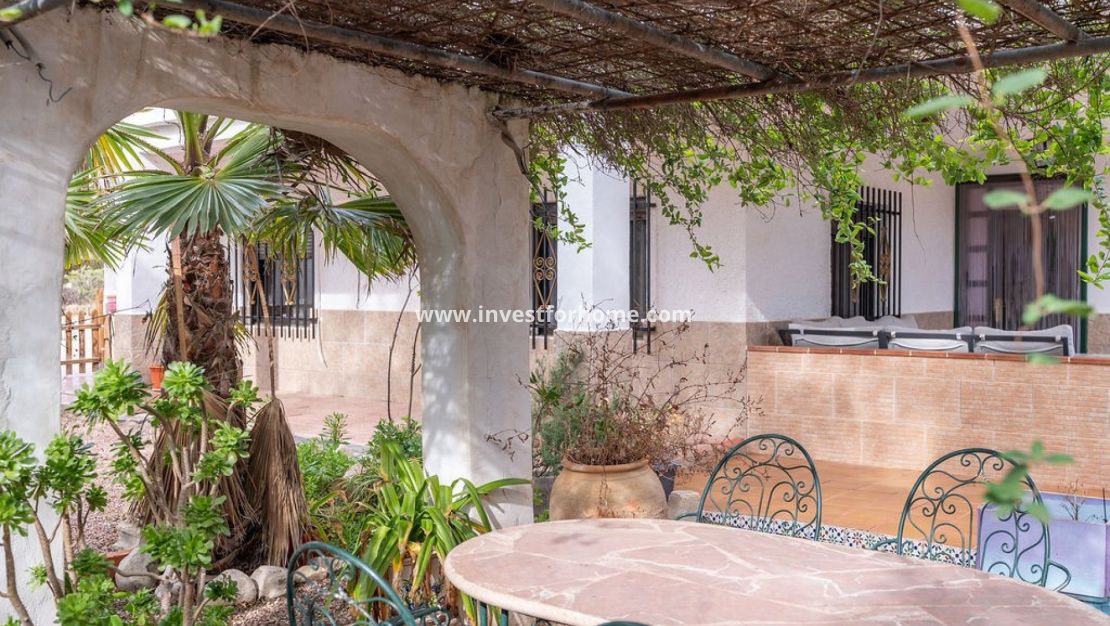 Sale - Villa - Hondón de las Nieves - Inland