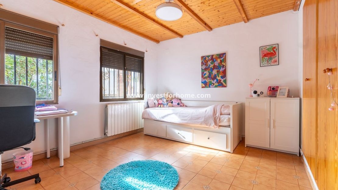 Sale - Villa - Hondón de las Nieves - Inland