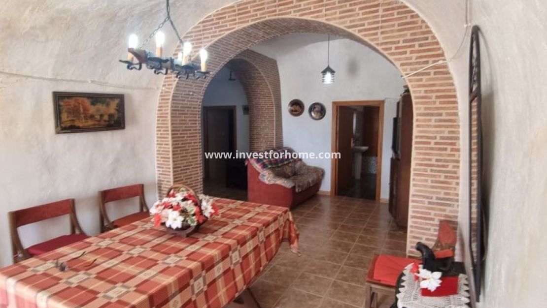 Sale - Villa - Hondón de las Nieves - Inland