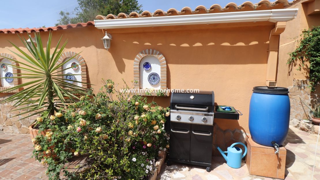 Sale - Villa - Hondón de las Nieves - Inland