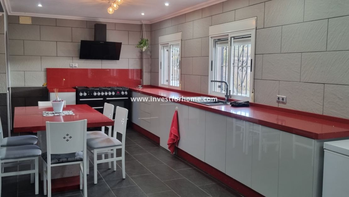 Sale - Villa - Hondon de los Frailes - Inland