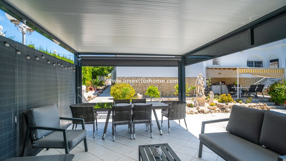 Sale - Villa - La Marina - Costa Blanca