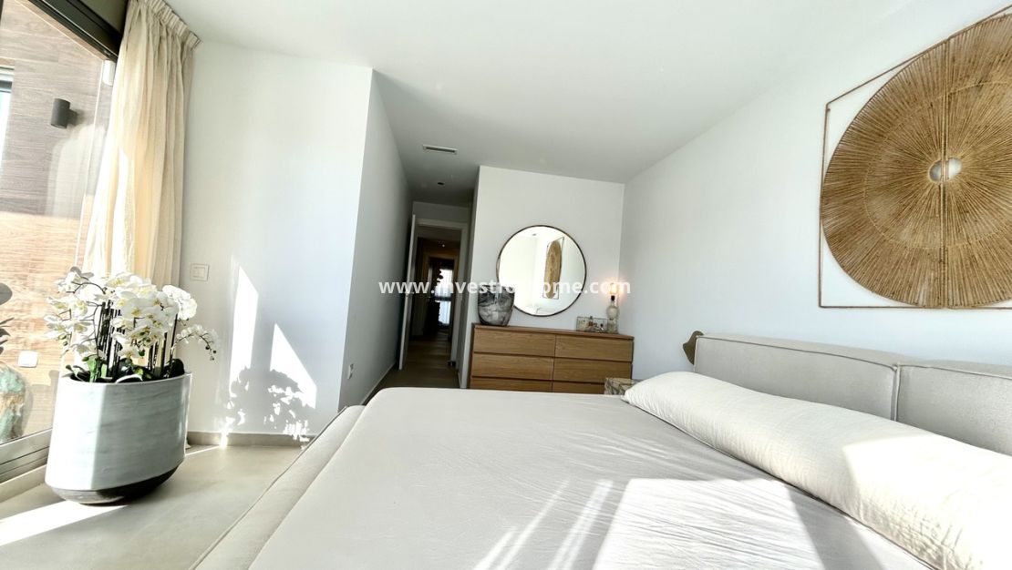Sale - Villa - Las Filipinas - Inland