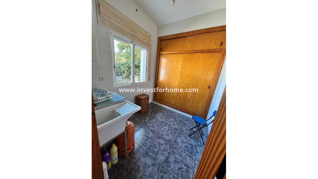 Sale - Villa - Los Alcázares - Las Lomas Del Rame-bahía Bella