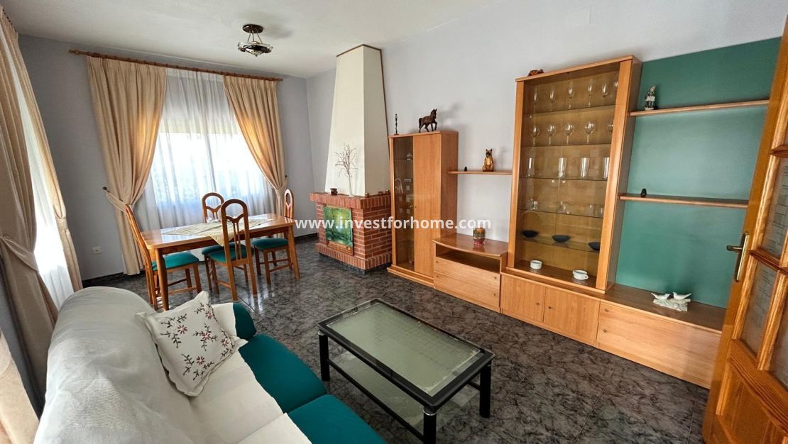 Sale - Villa - Los Alcázares - Las Lomas Del Rame-bahía Bella