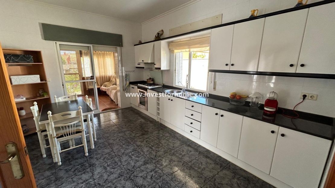 Sale - Villa - Los Alcázares - Las Lomas Del Rame-bahía Bella