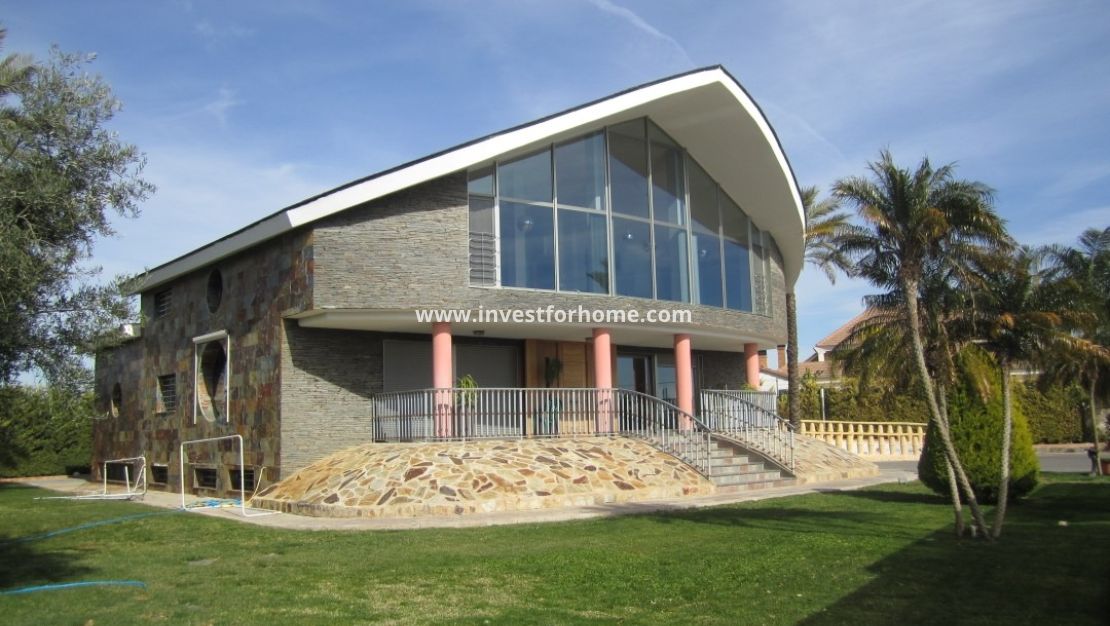 Sale - Villa - Los Montesinos - Costa Blanca