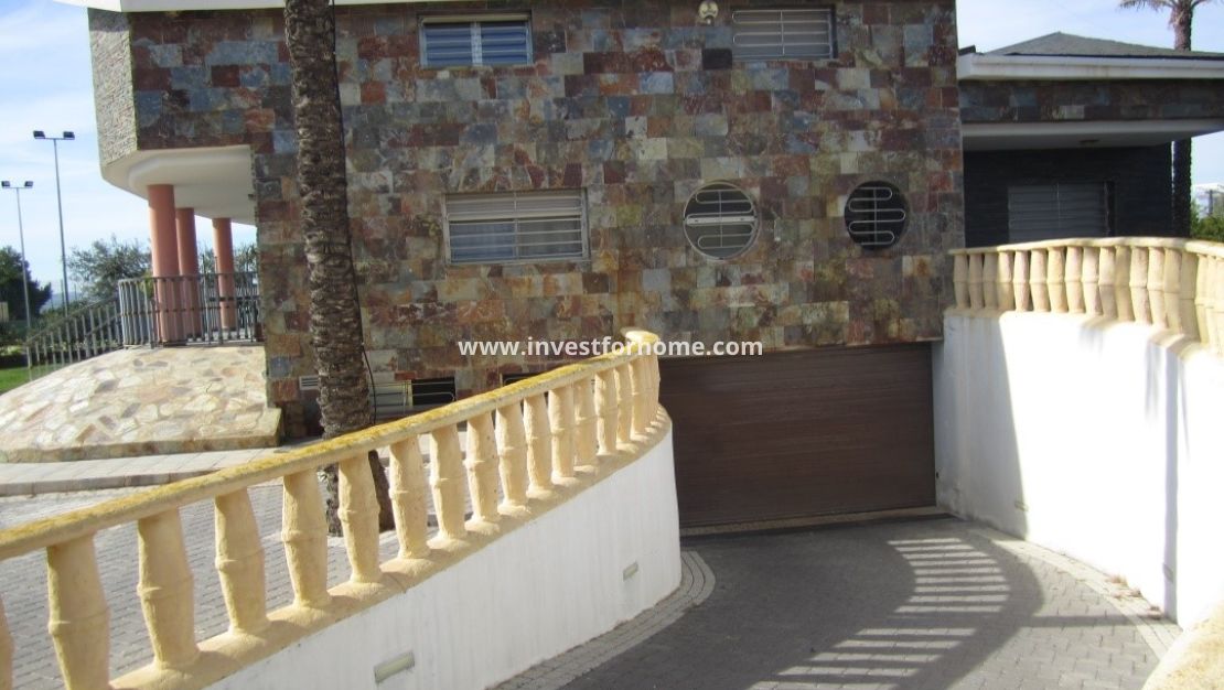 Sale - Villa - Los Montesinos - Costa Blanca