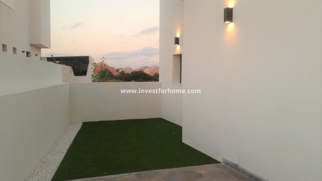 Sale - Villa - Los Montesinos - Costa Blanca