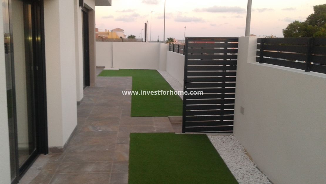 Sale - Villa - Los Montesinos - Costa Blanca