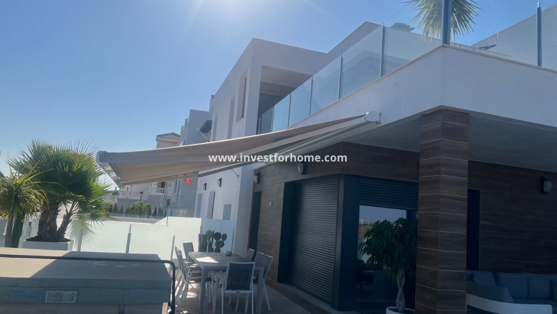 Sale - Villa - Los Montesinos - Costa Blanca