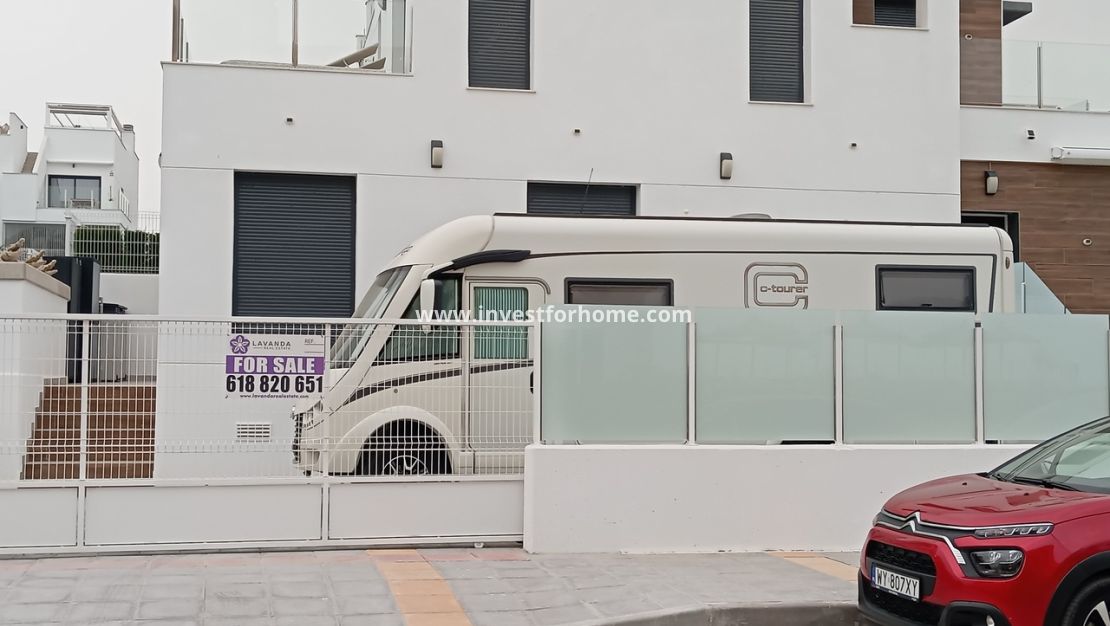 Sale - Villa - Los Montesinos - Costa Blanca