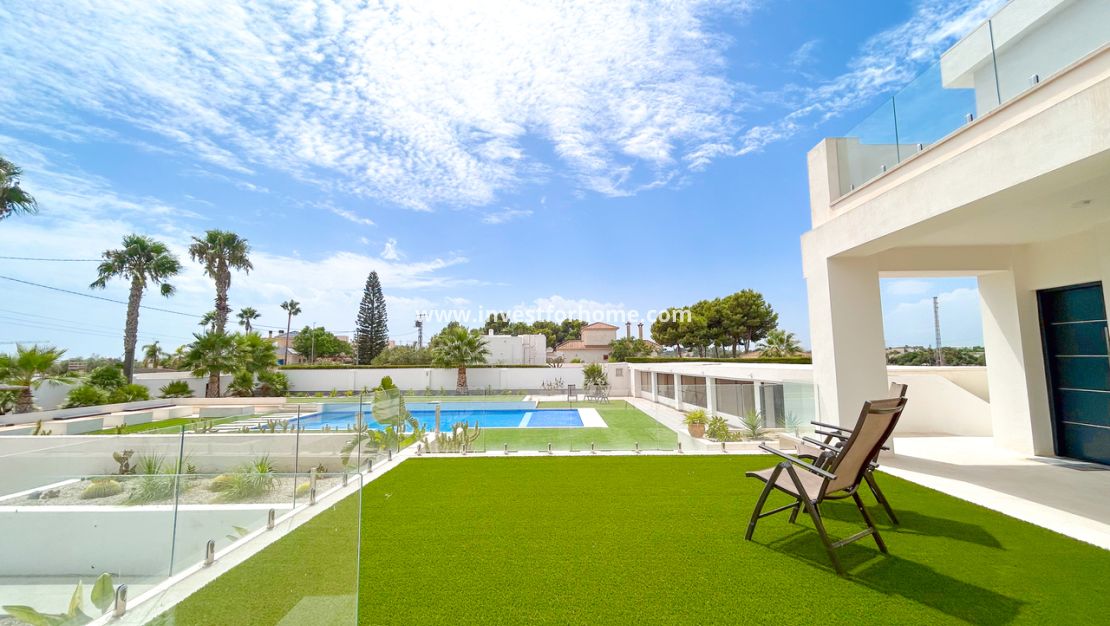 Sale - Villa - Los Montesinos - Costa Blanca