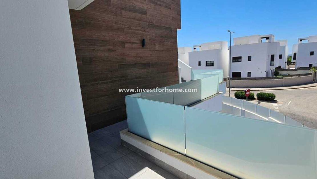 Sale - Villa - Los Montesinos - Costa Blanca