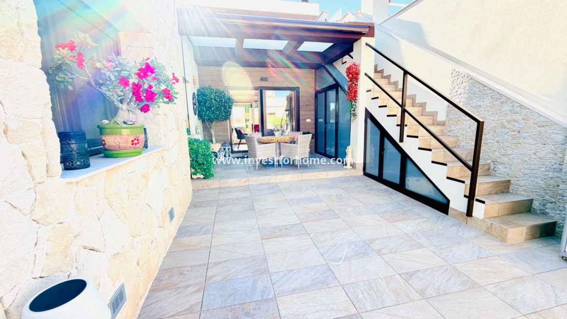 Sale - Villa - Los Montesinos - La Herrada