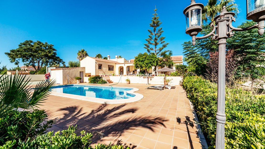 Sale - Villa - Los Montesinos - Montesinos  Los