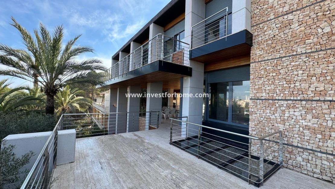 Sale - Villa - Orihuela Costa - Altos De Campoamor