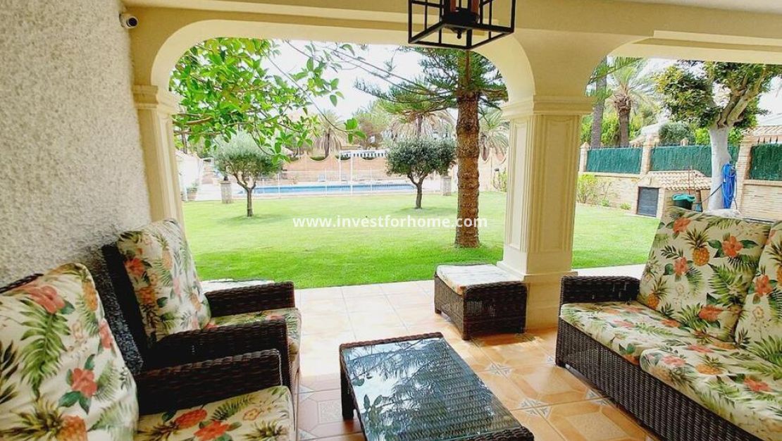 Sale - Villa - Orihuela Costa - Cabo Roig