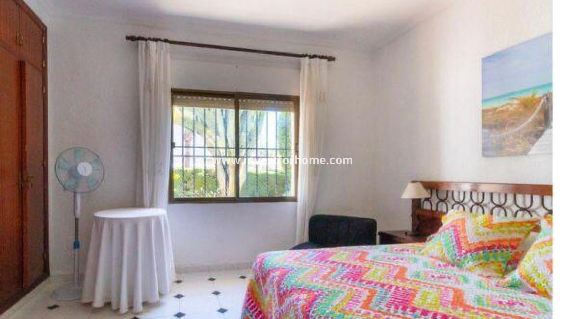 Sale - Villa - Orihuela Costa - Cabo Roig