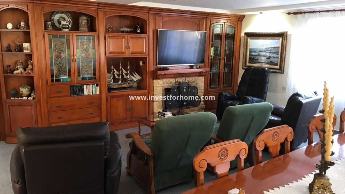 Sale - Villa - Orihuela Costa - Cabo Roig