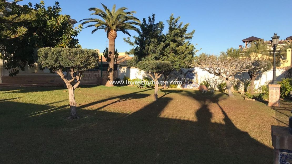 Sale - Villa - Orihuela Costa - Cabo Roig