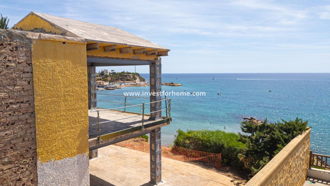 Sale - Villa - Orihuela Costa - Cabo Roig