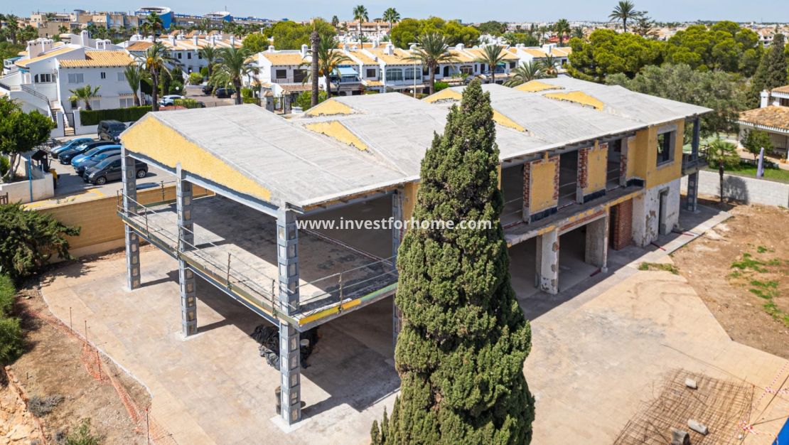 Sale - Villa - Orihuela Costa - Cabo Roig