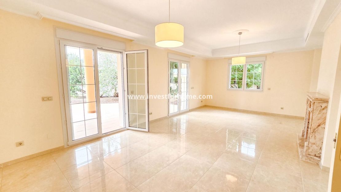 Sale - Villa - Orihuela Costa - Cabo Roig