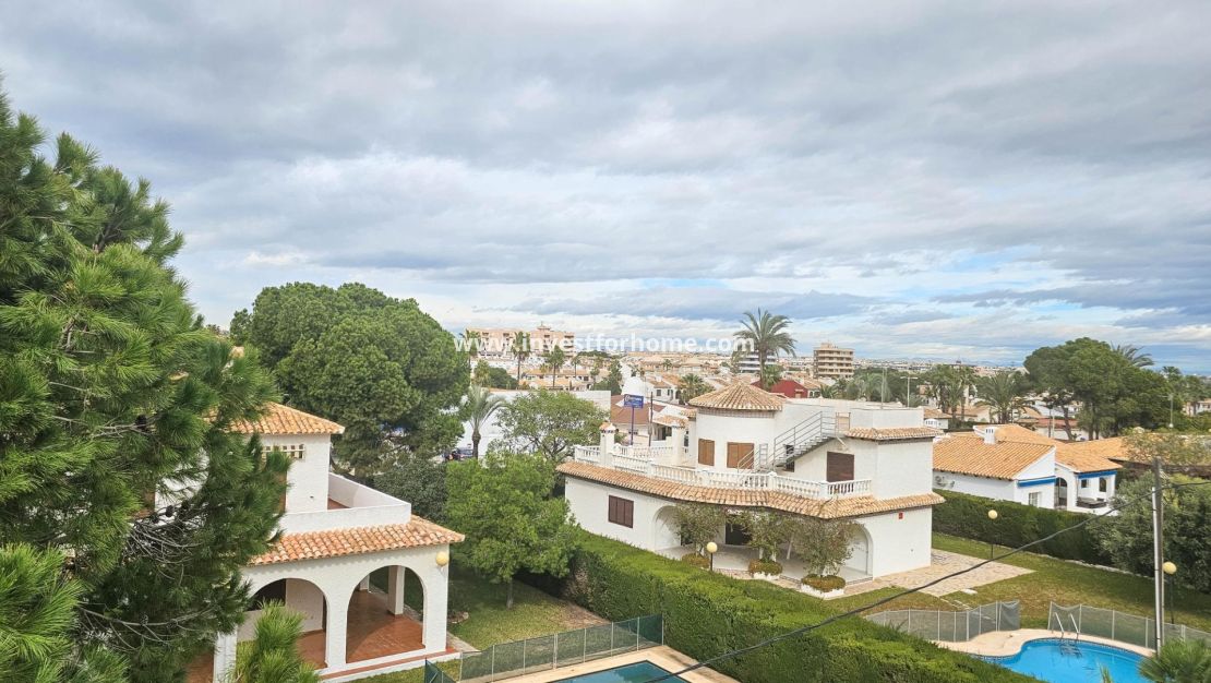 Sale - Villa - Orihuela Costa - Cabo Roig