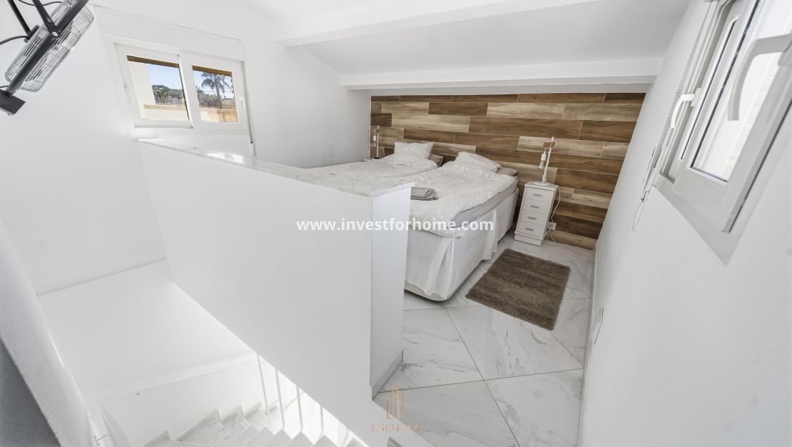 Sale - Villa - Orihuela Costa - Cabo Roig