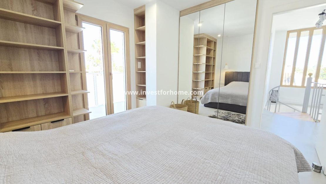 Sale - Villa - Orihuela Costa - Cabo Roig