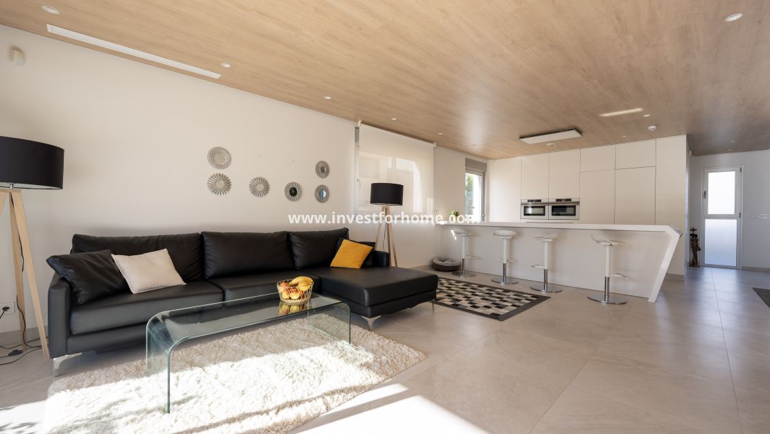 Sale - Villa - Orihuela Costa - Cabo Roig