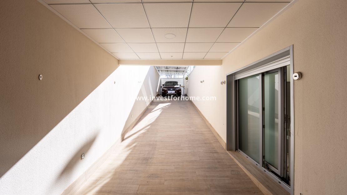 Sale - Villa - Orihuela Costa - Cabo Roig