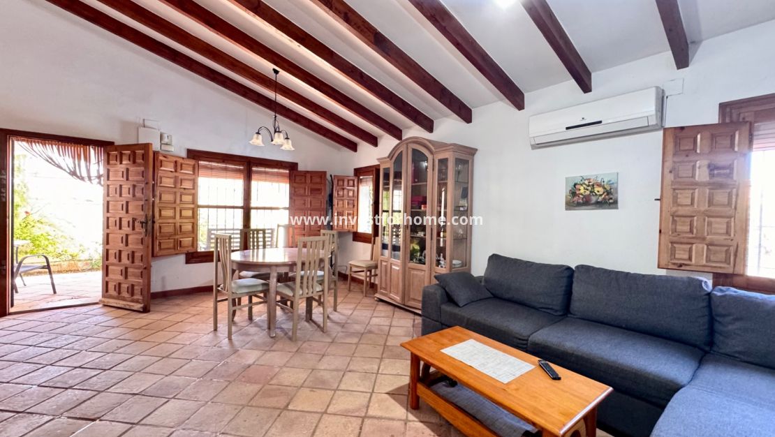 Sale - Villa - Orihuela Costa - Cabo Roig