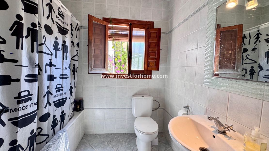 Sale - Villa - Orihuela Costa - Cabo Roig