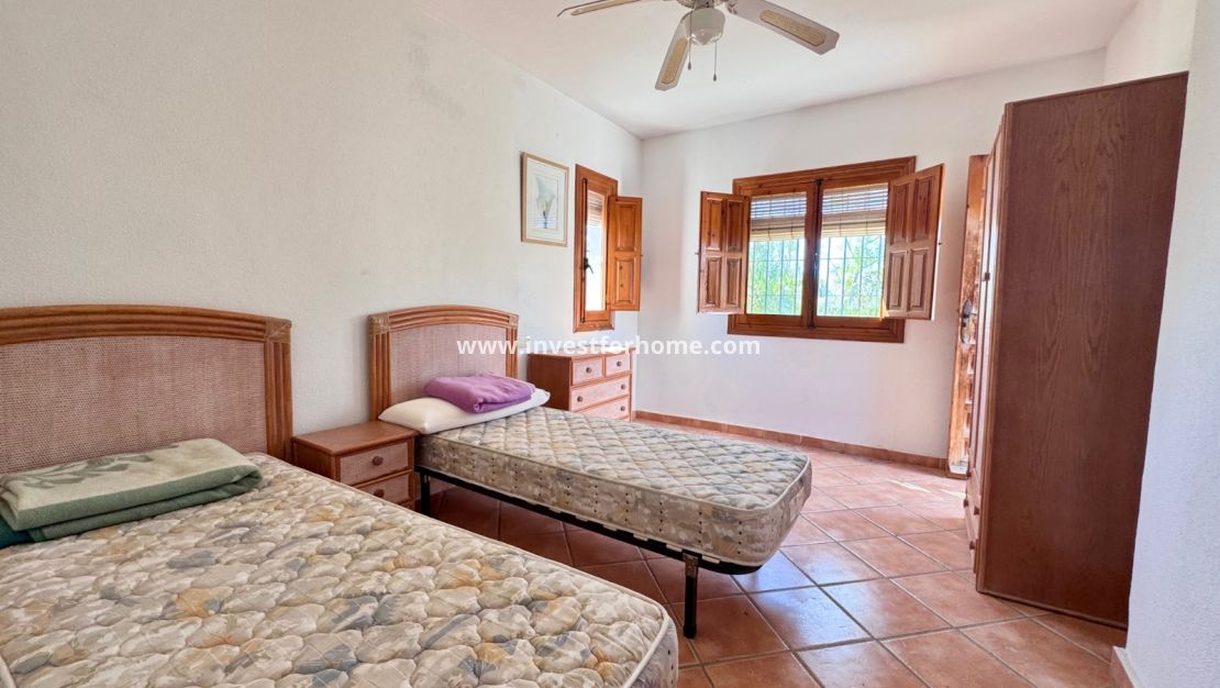 Sale - Villa - Orihuela Costa - Cabo Roig