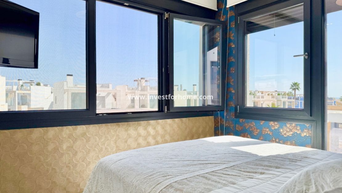 Sale - Villa - Orihuela Costa - Cabo Roig