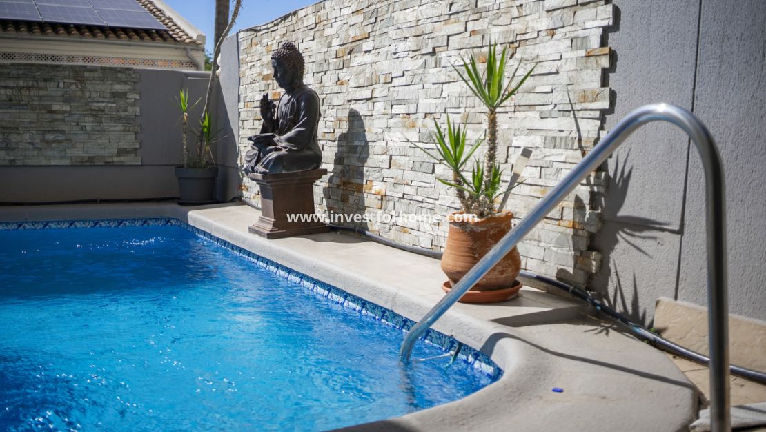 Sale - Villa - Orihuela Costa - Calle Mayor