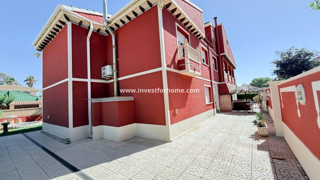 Sale - Villa - Orihuela Costa - Campoamor