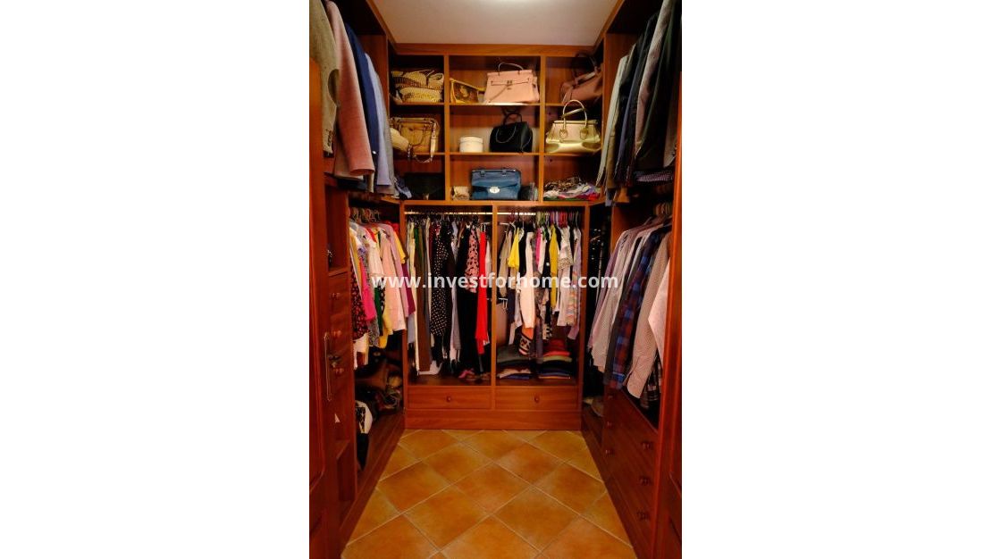 Sale - Villa - Orihuela Costa - Correntías Medias