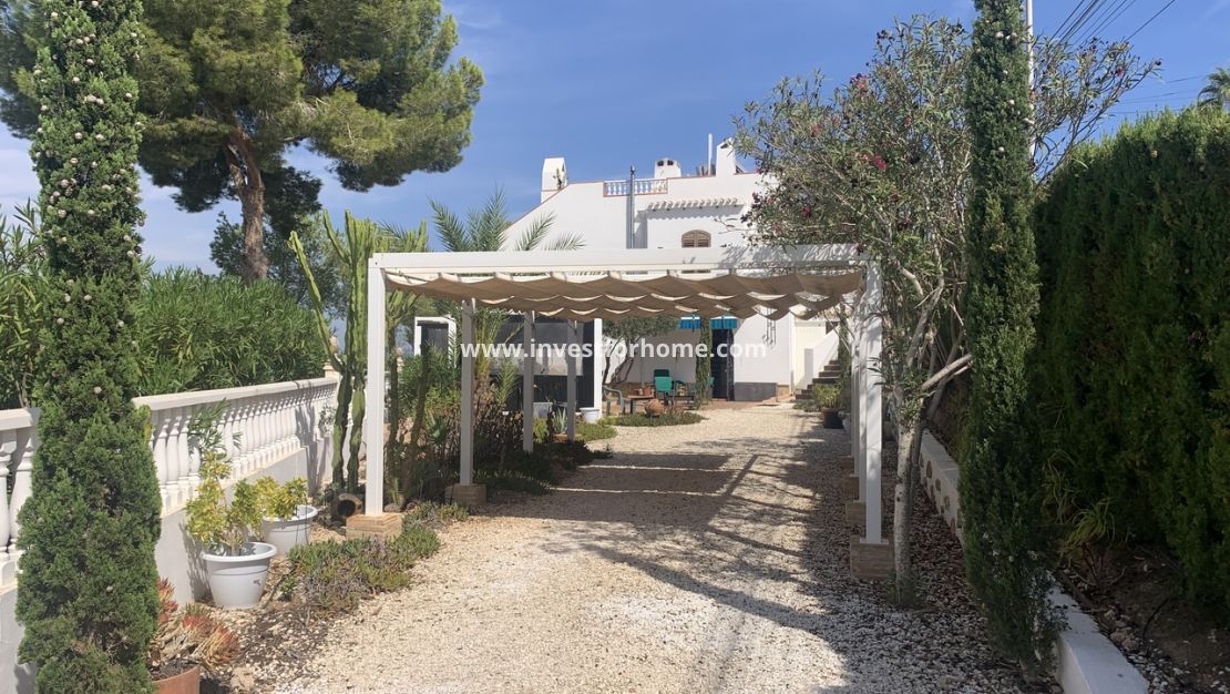 Sale - Villa - Orihuela Costa - Costa Blanca