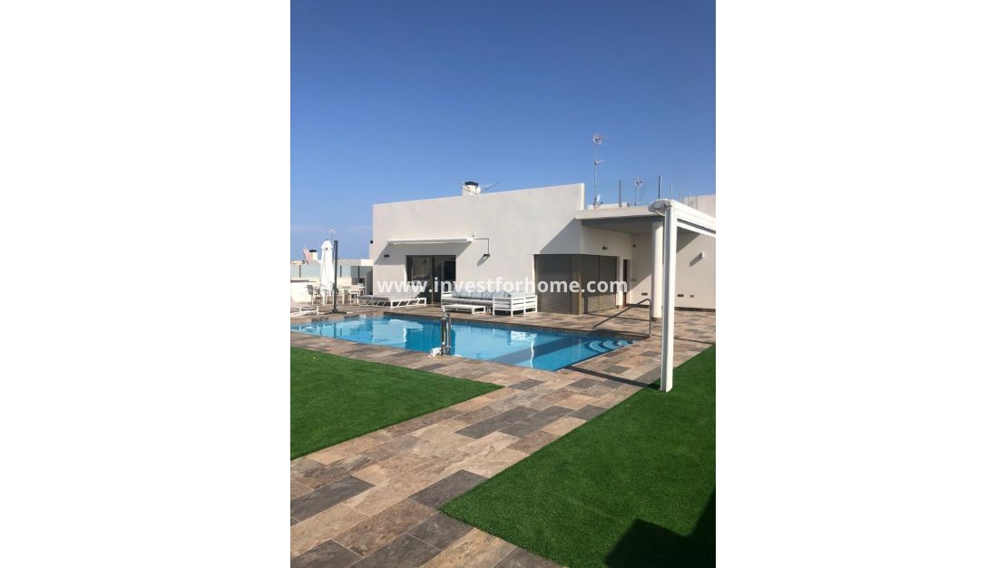 Sale - Villa - Orihuela Costa - Costa Blanca