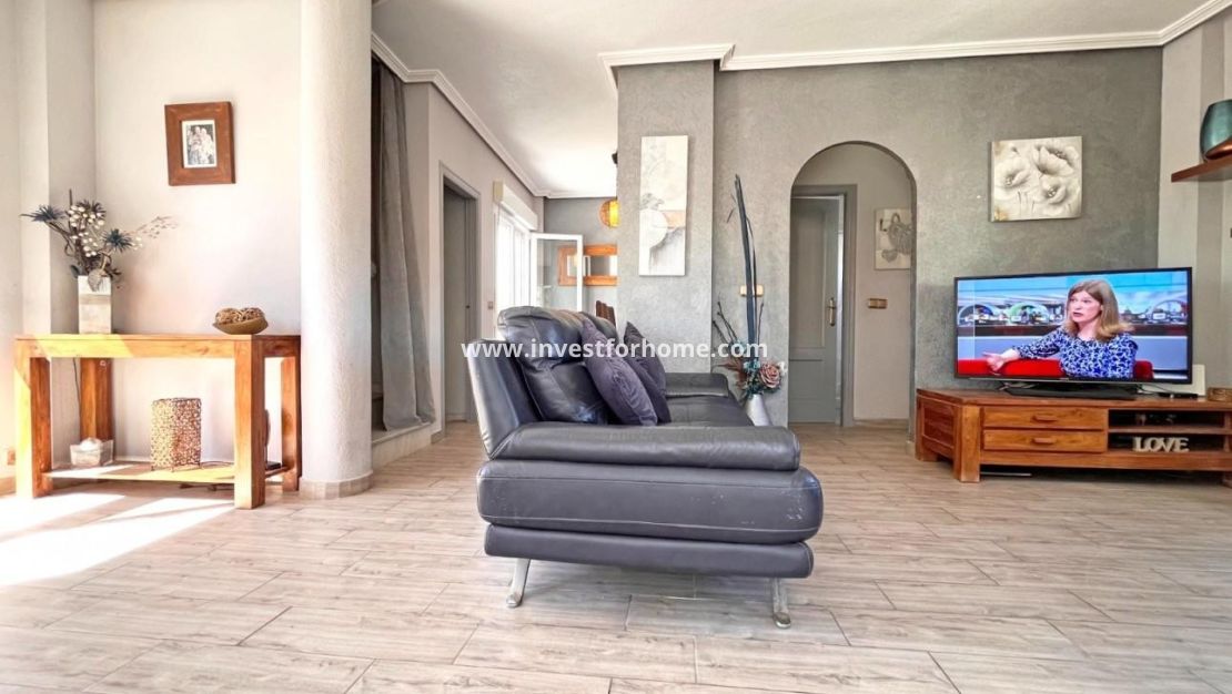 Sale - Villa - Orihuela Costa - Costa Blanca