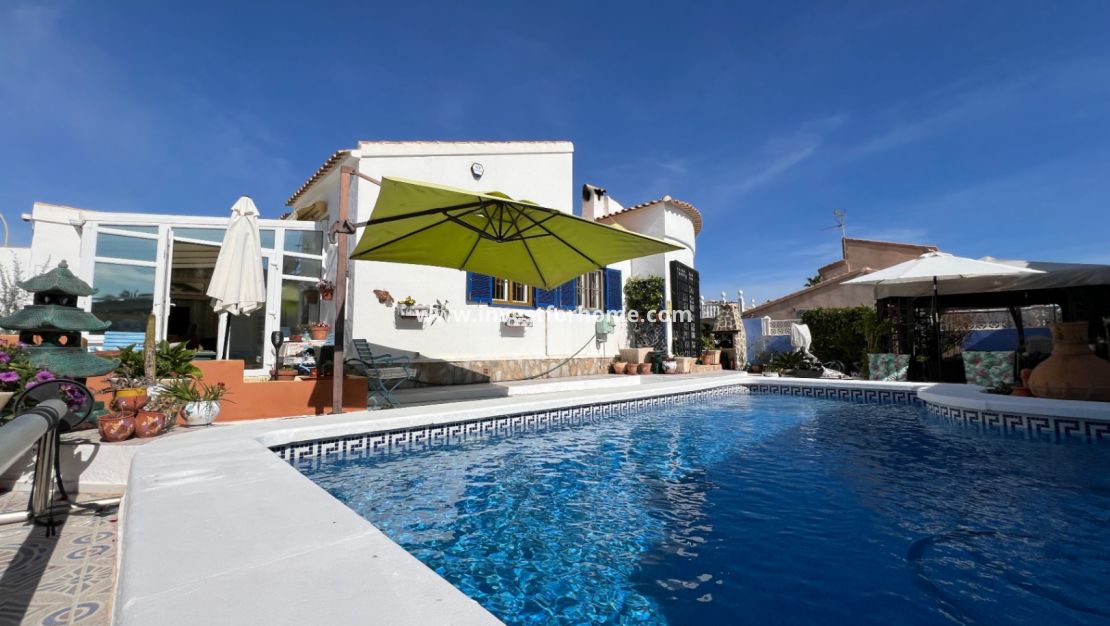 Sale - Villa - Orihuela Costa - Costa Blanca